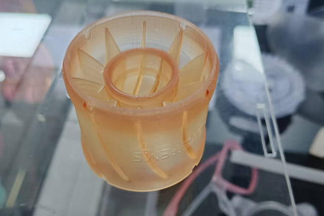 3D printing technology brings about innovations in multiple fields, and promotes industrial upgrading through additive manufacturing.