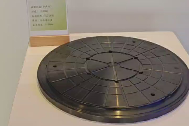 This is not magic, but science! The parts fit perfectly with an accuracy of 0 tolerance.